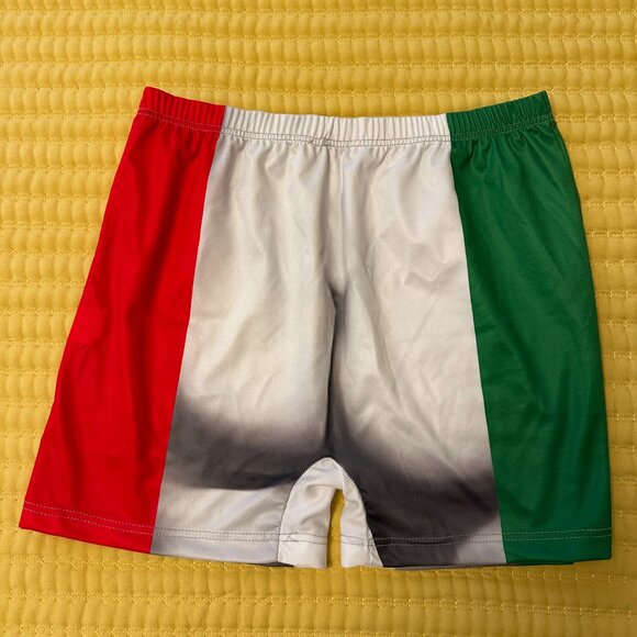 Men's shorts actually from Italy, No size (maybe a small/med) - Picture 6 of 6